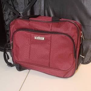 lot 161 image: Protg Luggage Travel Set