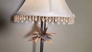 lot 58 image: Tall Candlestick Lamp with Leaf Collar