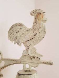lot 99 image: Iron Rooster Dinner Bell