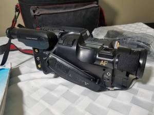 lot 228 image: Sony Video 8 Handycam Model CCD-F40