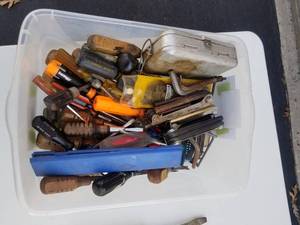 lot 242 image: Collection of Screwdrivers