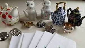 lot 216 image: Tea for One Teapot Collection, Tea Steepers and Tea Towels