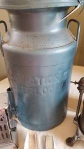 lot 88 image: Farm Kitchen Collection including Griswold No. 2 Fruit Press