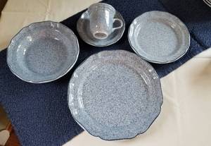 lot 205 image: Mikasa Stone Works Dinnerware  60 pieces