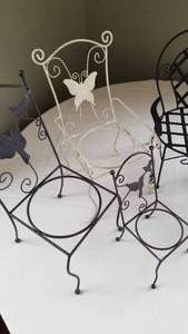 lot 209 image: Collection of 6 Tiny Metal Chairs with Candle and Plant Holders
