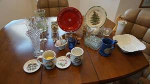 lot 16 image: Small Housewares