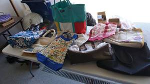 lot 51 image: Fabric and Plastic Carrying Bags