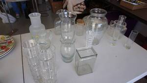 lot 58 image: Glass Items