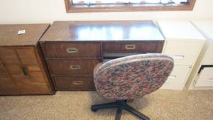 lot 67 image: Wood Office Desk with Chair