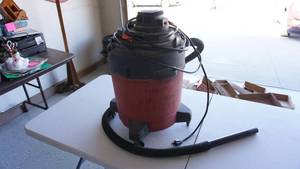 lot 76 image: Shop-Vac 10 gal.