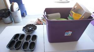lot 90 image: Bin with Small Housewares
