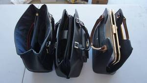 lot 100 image: 3 Purses