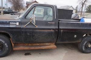 lot 4 image: Chev K20