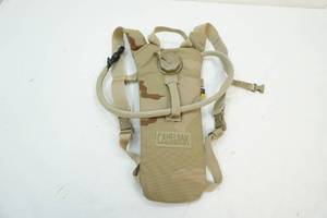 lot 11 image: Water back pack