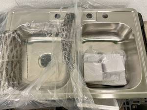 lot 28 image: Glacier Bay Stainless Steel Double Bowl Kitchen Sink