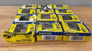 lot 67 image: Lot of 12 Various Brass Craft Valves