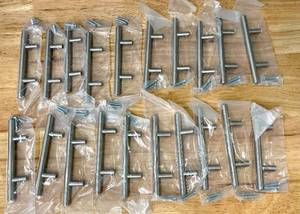 lot 74 image: Lot of 20 Silver Bar Drawer Cabinet Pulls 6 14