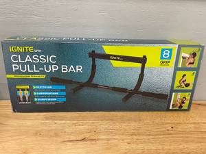 lot 89 image: Ignite Classic Pull-up Sit-up Bar