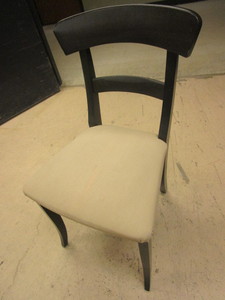 lot 619 image: POTTERY BARN ACCENT CHAIR