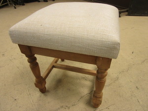 lot 620 image: UPHOLSTERED STOOL