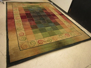 lot 625 image: AREA RUG, 8 x 10