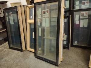 lot 33 image: Anderson Casement Window, 36x72, In...