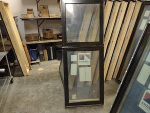 lot 37 image: Anderson Window Unit, 28x72, Upper ...