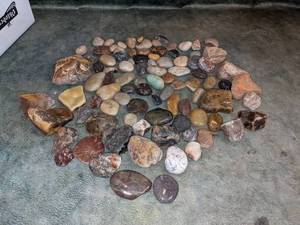 lot 58 image: Assortment of Unique Rocks