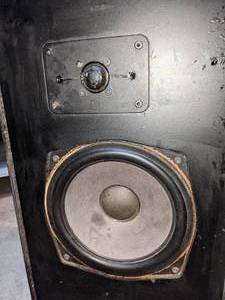 lot 42 image: ADS L5702 HIGH FIDELITY LOUDSPEAKER SYSTEM