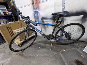 lot 61 image: Forge Breva Womens Fitness Bike