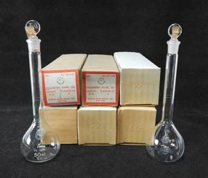 lot 116 image: Lot of 6 Mercer Glass Works 50 ML Pyrex Glass Volumetric Flasks With Stoppers
