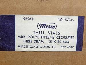 lot 302 image: 1 Gross Lot of Mercer Glass Works Merco 3 DRAM 21 x 50 MM Push Cap Glass Shell Vials