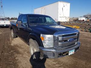 lot 205 image: 2011 Ford F-250 Super Duty 4-Door Super Cab Pickup Truck