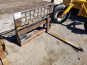 lot 234 image: Fork Attachment