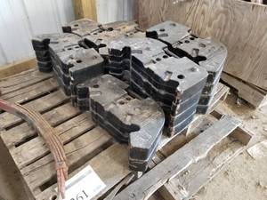 lot 261 image: Lot of (18) Counter Balance Weights 75lb (on pallet)