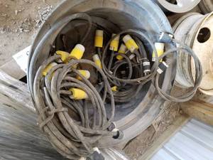 lot 263 image: Lot of (6) Heavy Duty Power Cords 125V 20A