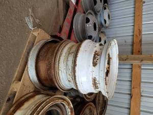 lot 267 image: Lot of (3) 6-Bolt Steel Wheels 17D (on pallet)