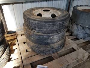 lot 289 image: Lot of (3) 21575R17.5 Tire on 17.5 8 Bolt Commercial Truck Wheel (on pallet)