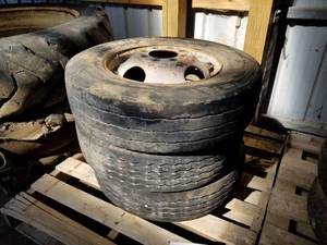 lot 290 image: Lot of (3) 21575R17.5 Tire on 17.5 8 Bolt Commercial Truck Wheel (on pallet)