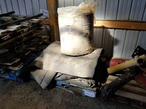 lot 294 image: Rubber Mats, One Roll Fiberglass Insulation, Loose Insulation (on pallet)