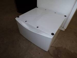 Washdryer base drawer