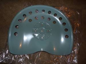 Metal tractor seat