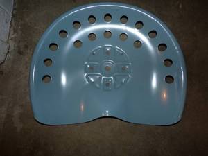 Metal tractor seat
