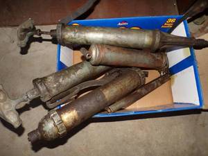4 grease guns