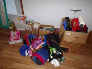 Huge kids lot. Dress up clothes, book, games, toys, etc.