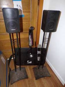 2 speakers w stands and TV mount