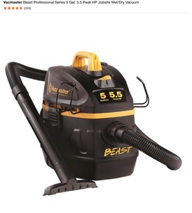 lot 46 image: (2) VACMASTER 5 GAL VACUUM. SEE PICTURES