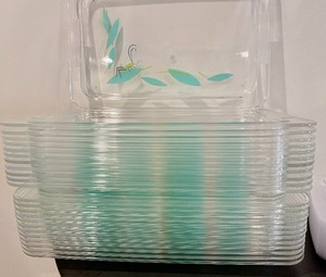 Plastic Serving Trays and Plates