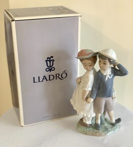 Lladro Figurine Children (Retired)
