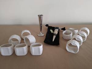 lot 17 image: Collection of Entertaining Items